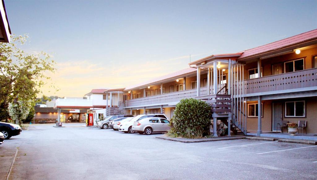 Cozy Court Motel Sechelt Bagian luar foto